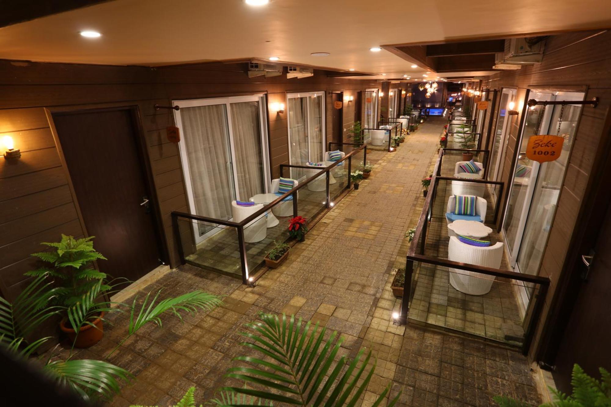 Sinon Baga Retreat Hotel Kültér fotó