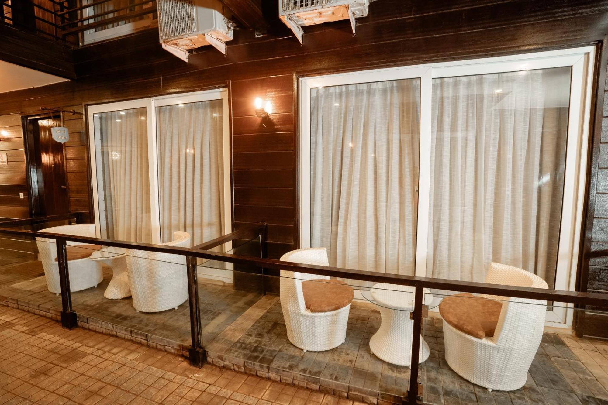 Sinon Baga Retreat Hotel Kültér fotó